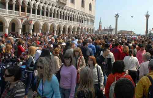 Tassa di soggiorno a Venezia cambia, ma non per gli alberghi Tassa di soggiorno a Venezia cambia, ma non per gli alberghi