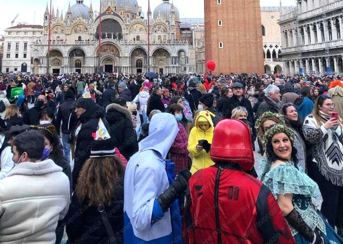 Carnevale di venezia 2022, Piazza san marco
