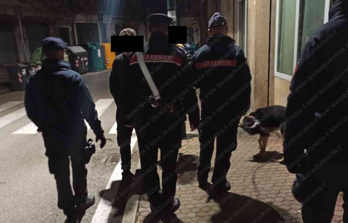 Controlli a piedi dei Carabinieri di Mestre