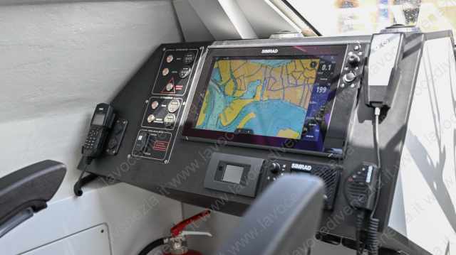 Rilevatore Radar E8 Per Auto - 360 Gradi, Modalità Città/Autostrada, Avviso Vocale, Plastica Grigio - Foto 2