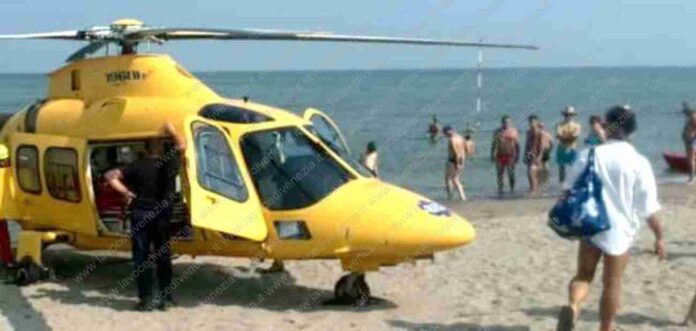 Elicottero intervenuto in spiaggia