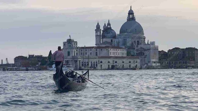 Gondoliere, gondola a Venezia