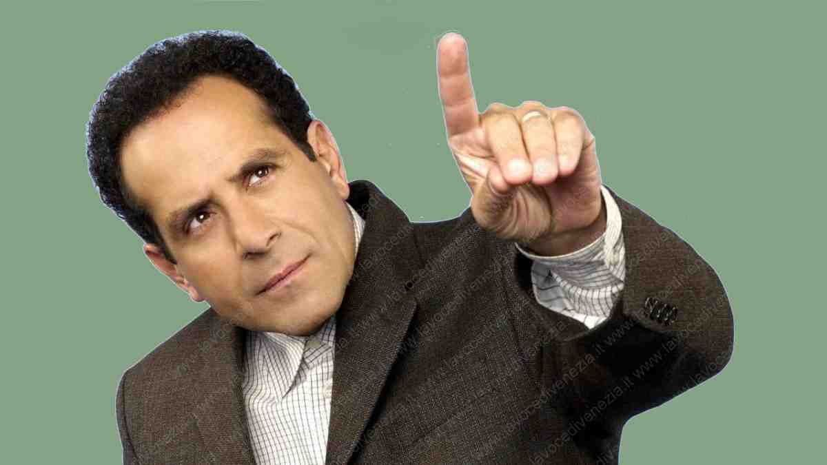 Il detective Adrian Monk, persona affetta dal disturbo ossessivo compulsivo per eccellenza