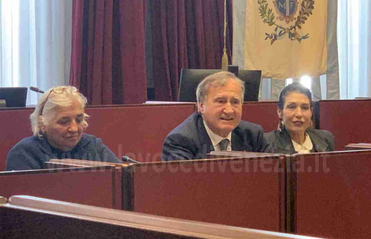 Il sindaco di Venezia, Luigi Brugnaro, alla presentazione degli eventi dell'estate 2026