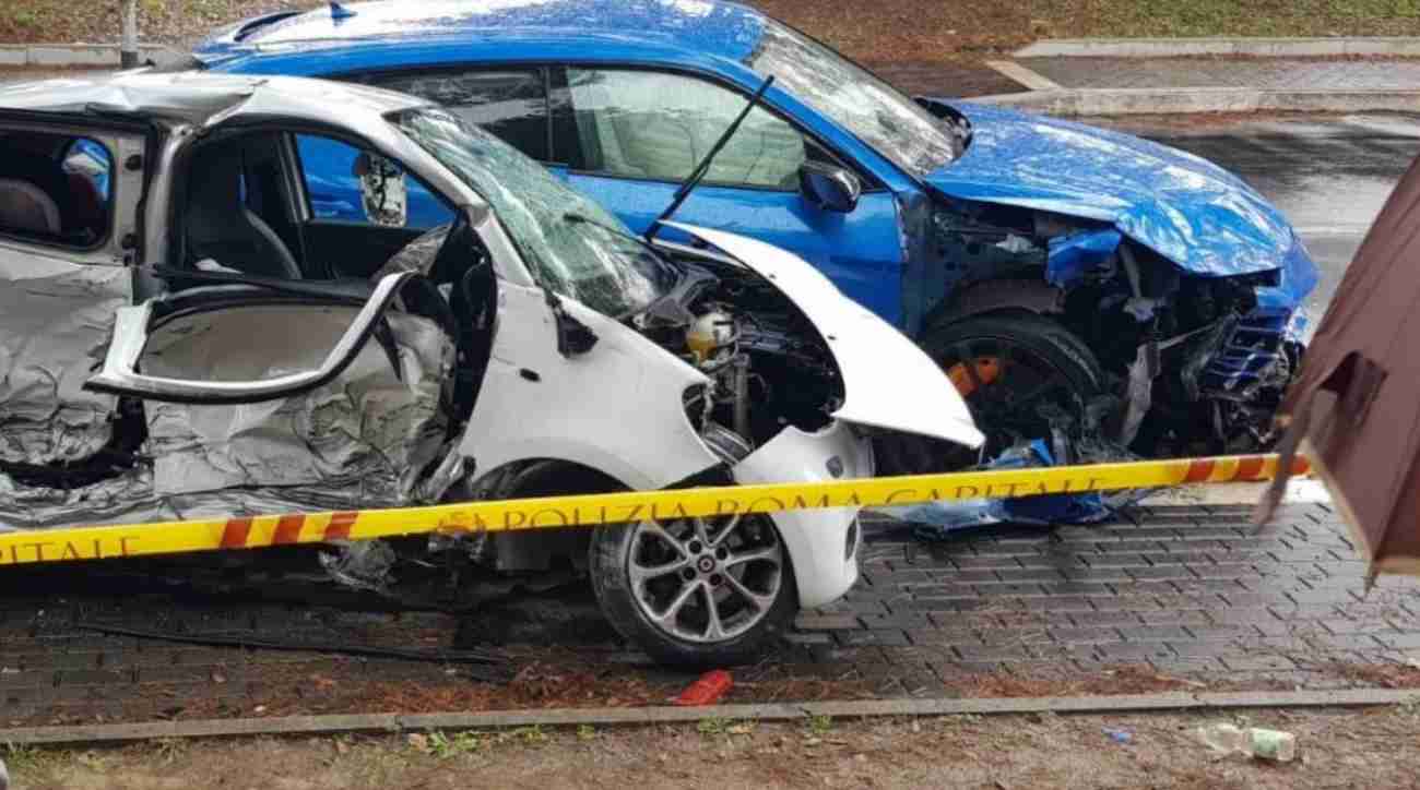 Corsa folle con video per il web muore bimbo di tre anni