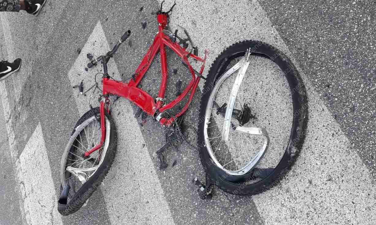 La bicicletta dell'incolpevole ragazzino investito
