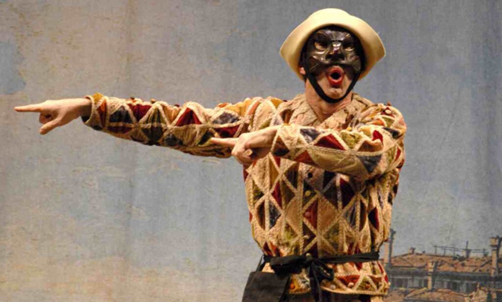 arlecchino-la-maschera-simbolo-della-commedia-dell-arte