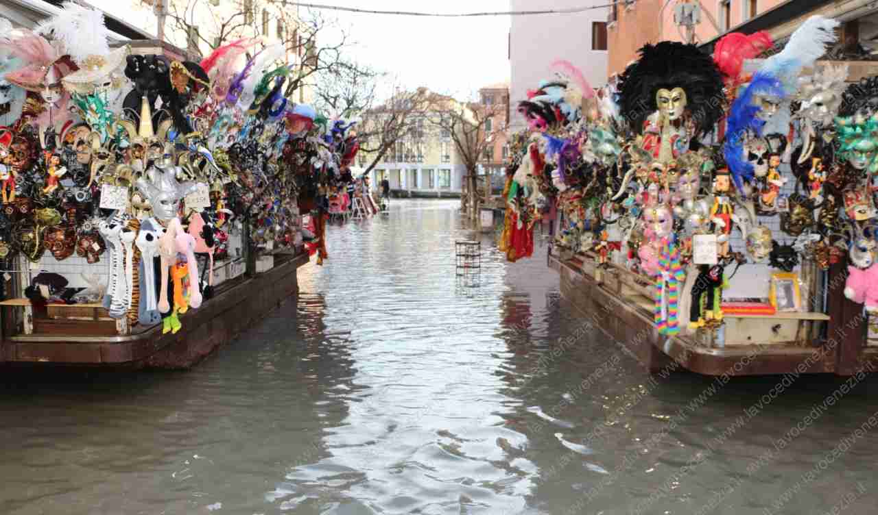 L'allagemento di oggi a Venezia per la rottura di una condotta dell'acqua
