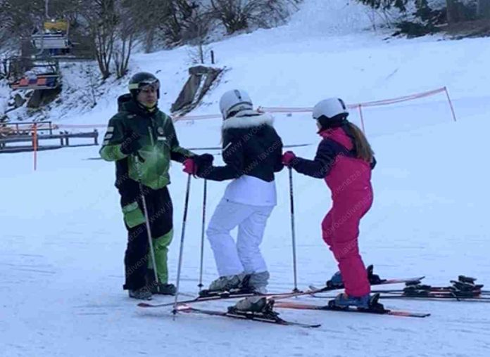 Lezioni di sci con il maestro (archivio)