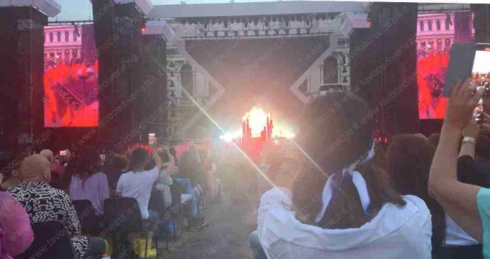 L'imponenza del palcoscenico di Laura Pausini in Piazza San Marco
