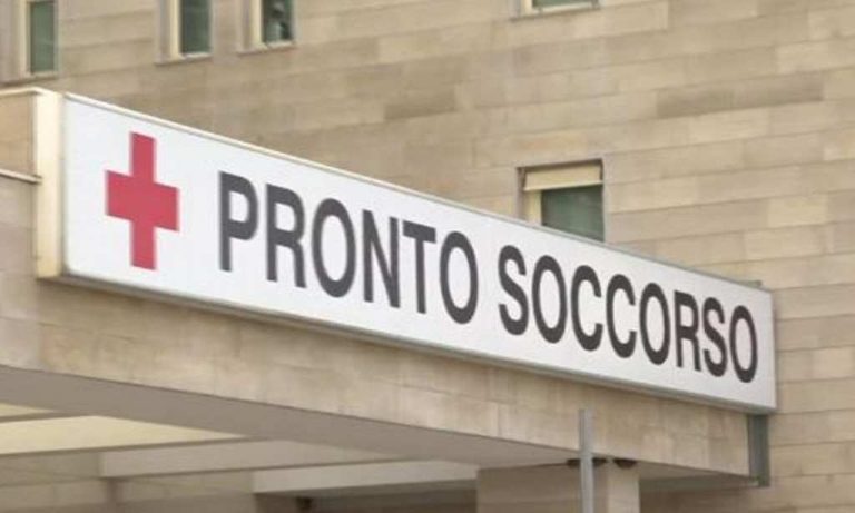 Ingresso vietato al pronto soccorso ai parenti causa Covid: paziente morta e medico picchiato