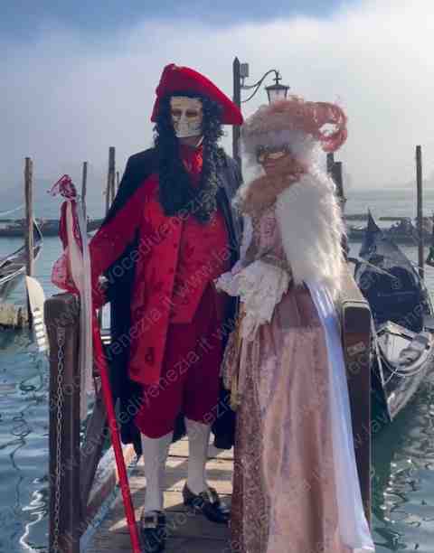 Maschere al Carnevale di Venezia 2024. FOTO DI ENZO CAIROLI