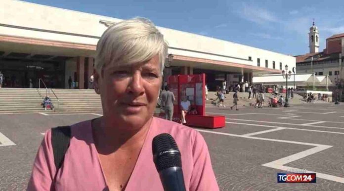 Monica Poli, consigliera del Comune di Venezia e volontaria del gruppo 'Cittadini non Distratti' , intervistata da Mediaset