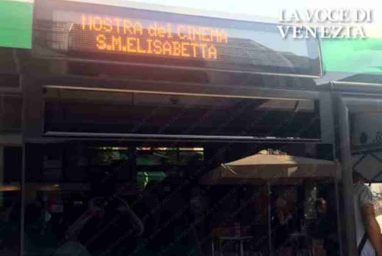 Photo: lavocedivenezia.it Venice Film Festival: ACTV Boosts Water Transport and Adds New Line