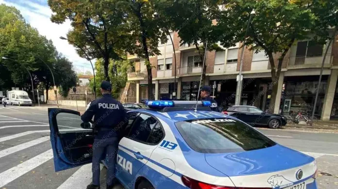 Polizia auto giorno Mestre_11zon