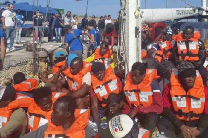 Sbarchi di migranti a Lampedusa, salvati dalla nave Alex nel 2019