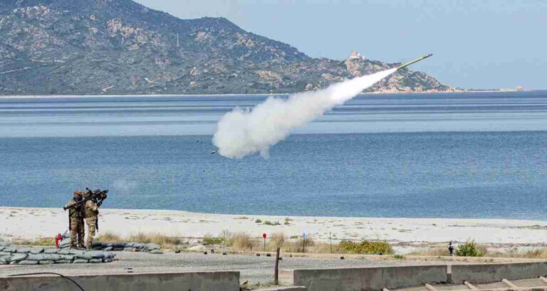 Sistema di difesa aerea con missili Stinger
