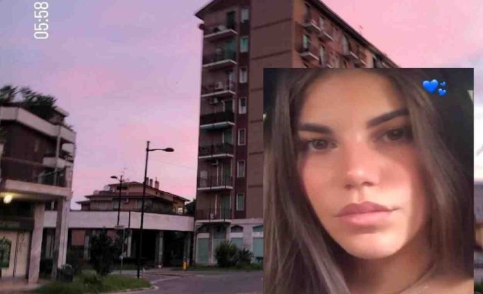Sofia Castelli, uccisa a vent'anni dall'ex. Sullo sfondo il suo ultimo scatto Instagram per l'alba