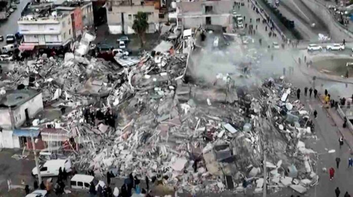 Terremoto e crolli, 4.000 morti tra Turchia e Siria