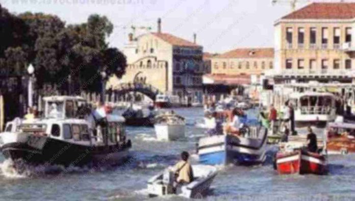 Traffico acqueo a Venezia