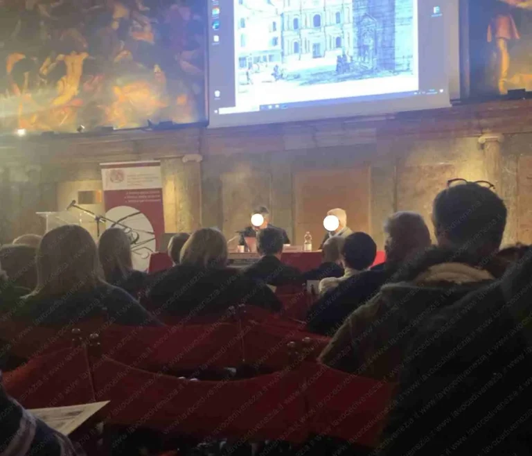 Un incontro all'Ateneo Veneto di Venezia