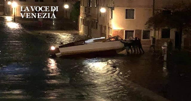 Acqua alta del 12/11/2019: cronaca di una notte da incubo a Venezia