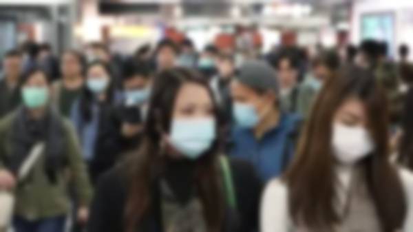 arrivo cinesi con mascherine virus cinese net 600
