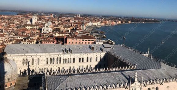 venezia dall'alto palazzo ducale riva degli schiavoni