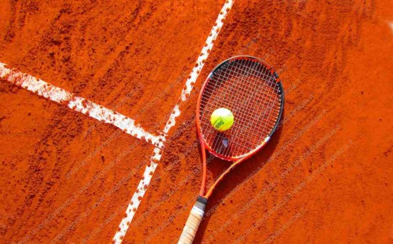 US Open, Zverev agli ottavi: ora sfida con l’azzurro Darderi. Fuori Cobolli e Fritz