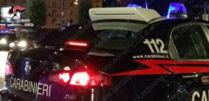 carabinieri mira auto sera up 600