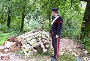 carabinieri scarichi abusivi bosco