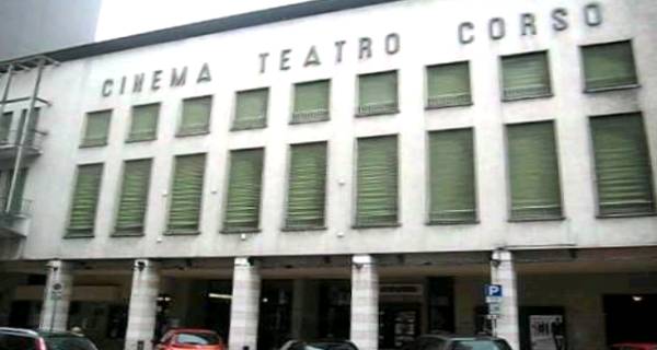 Vittorio Sgarbi ‘Raffaello’ al Teatro Corso di Mestre rinviato - La Voce di Venezia
