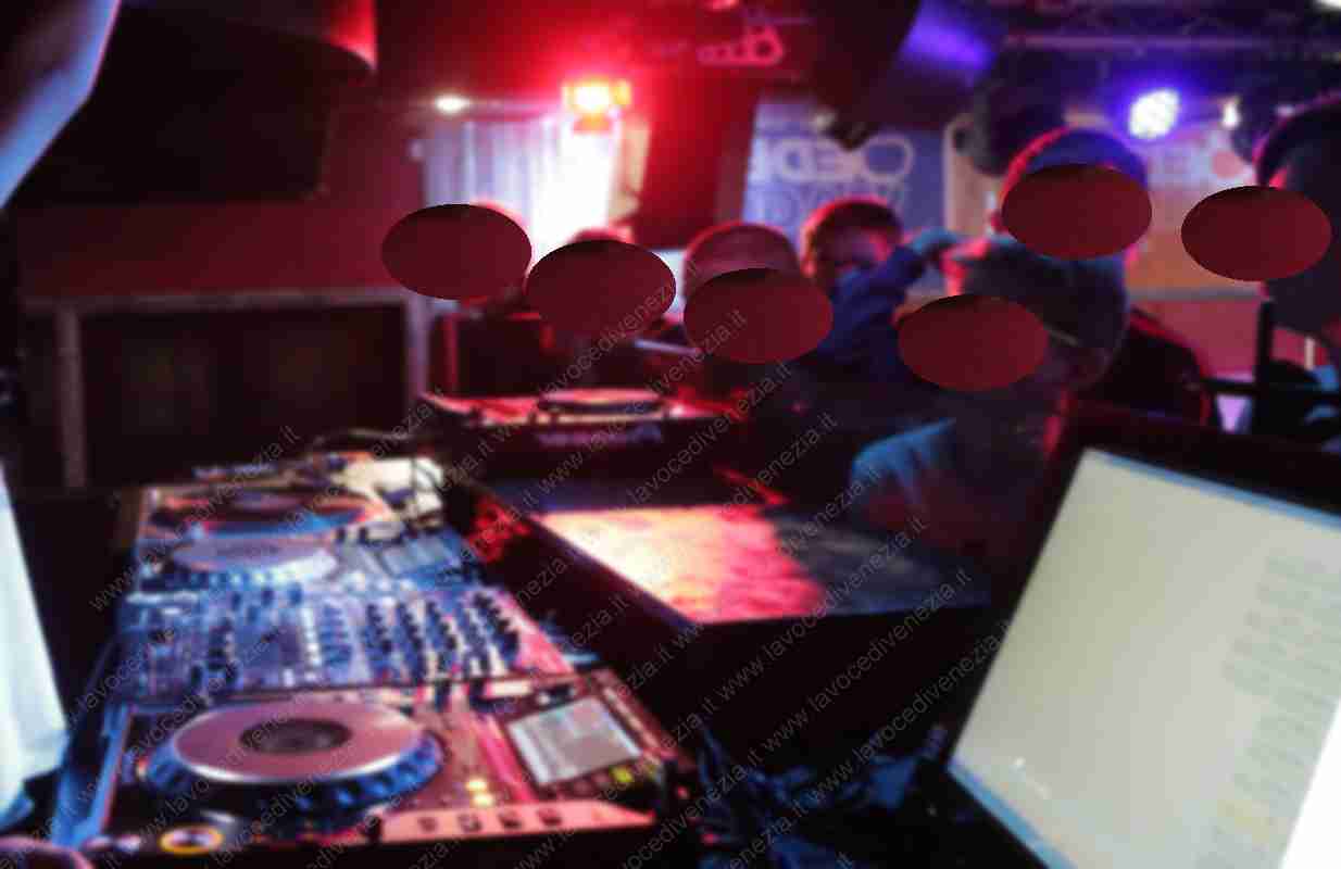 A Venezia musica e dj con casse fuori dai locali interventi della