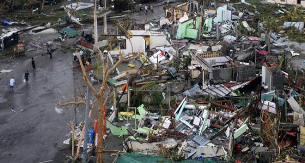 Hayan, tifone devastante abbatte le Filippine. Nessuna struttura e' rimasta in piedi