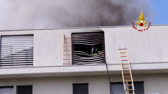 incendio calzaturificio fiesso d'artico pompieri