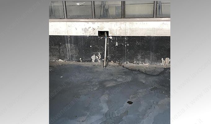 Zecchi: “Garage comunale, sporco e assenza di sanificazioni. A rischio la tutela della salute dei lavoratori”