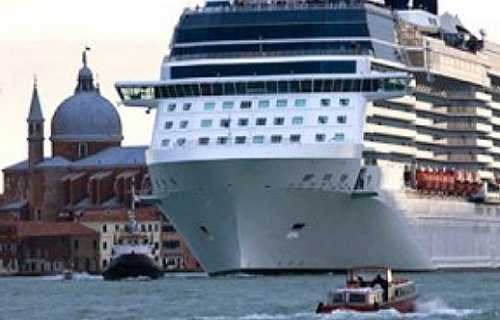 celentano a brugnaro su mostra grandi navi a venezia