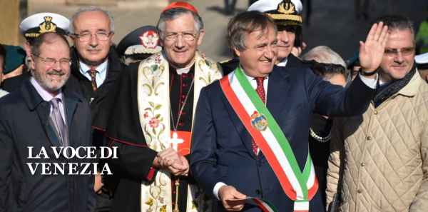 Verso la Madonna della Salute: aperto Ponte Votivo