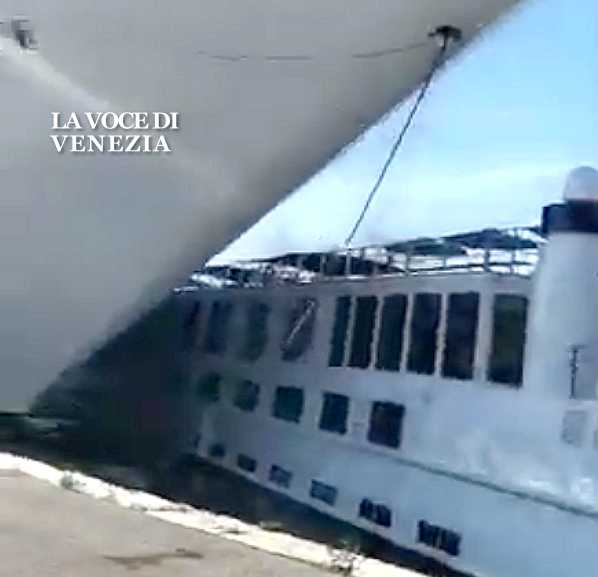 Nave contro la banchina a Venezia. Aggiornamenti