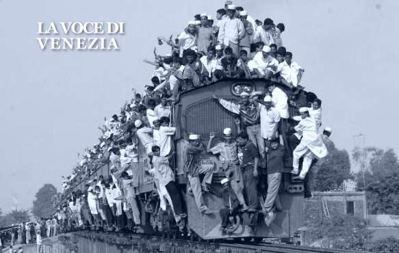 lucca comics and games treno affollato india forse nostra 580370