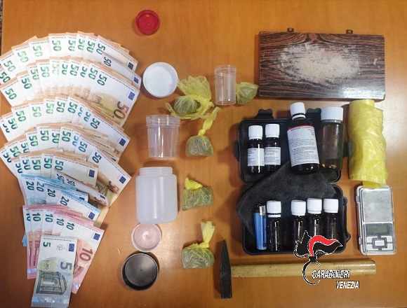 eroina casa spacciatore mestre