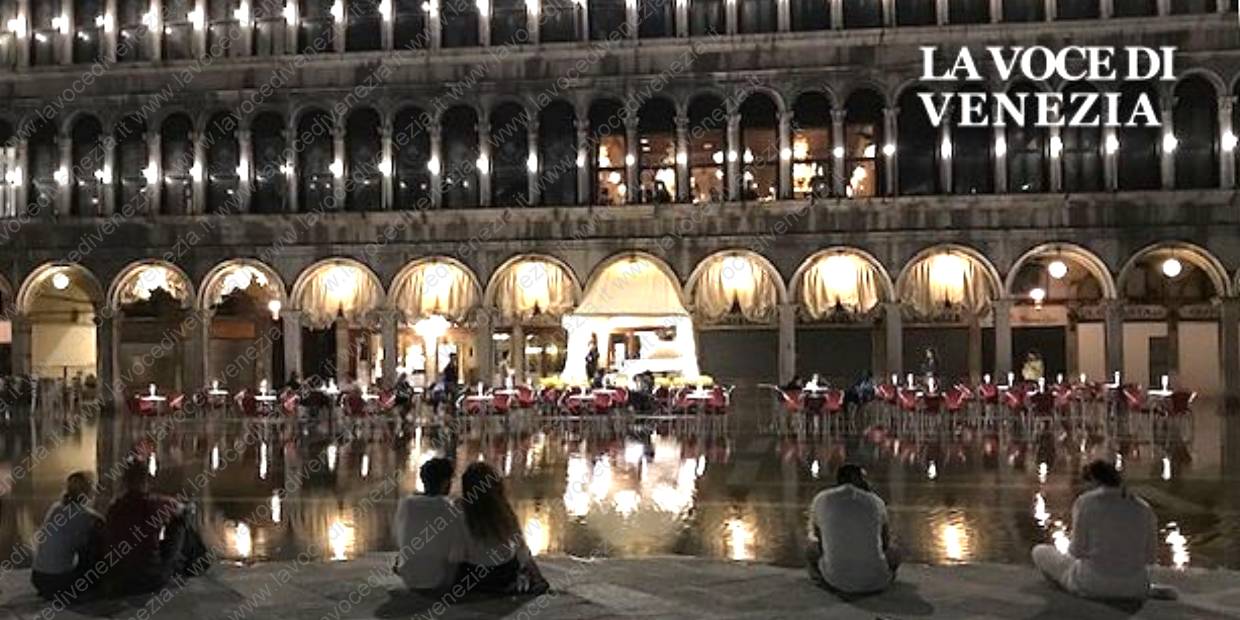piazza san marco con acqua alta estate 2019 nostra 1240