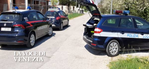 Padova, festa di compleanno al campo Rom: sei denunce