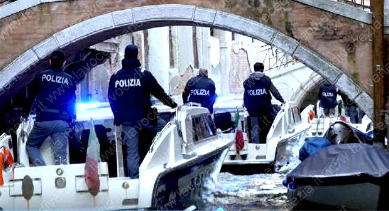 polizia venezia motoscafi schieramento ns 1240