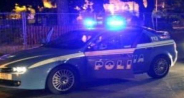 Mestre, rissa in via Verdi tra stranieri, danneggiamenti al bar