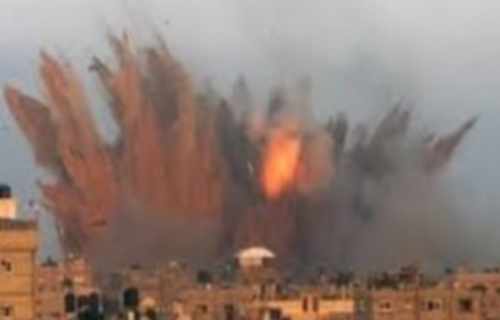 La Francia reagisce: raid aerei su Raqqa, in Siria. Obiettivo: Isis