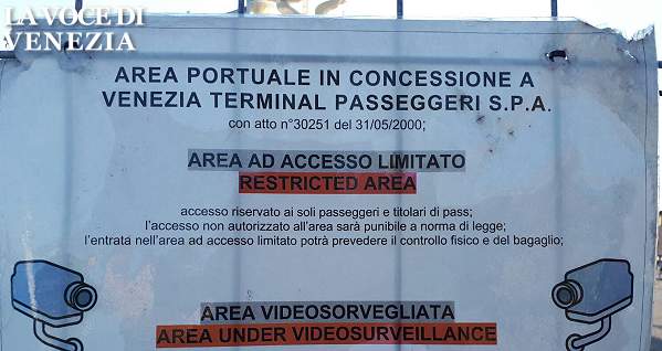 terminal riva 7 martiri venezia cartello nostra 600320