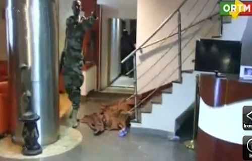 Sangue e morti al Radisson Blu, attacco terroristico all'hotel