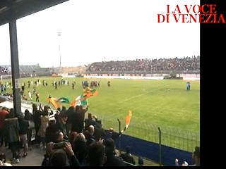 veneziafc festeggiamenti promozione serie B 15-04-17